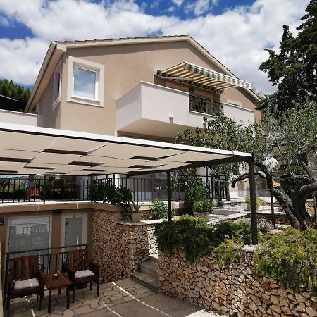 Apartments Maslina Primosten Exterior photo